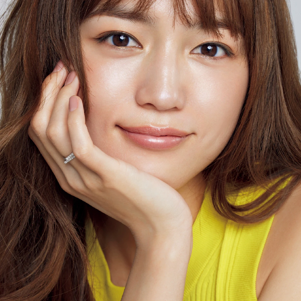 川口春奈さんが語る、美容のこと。「無理はせず、コツコツと。未来を育むためのケアを続けたい」