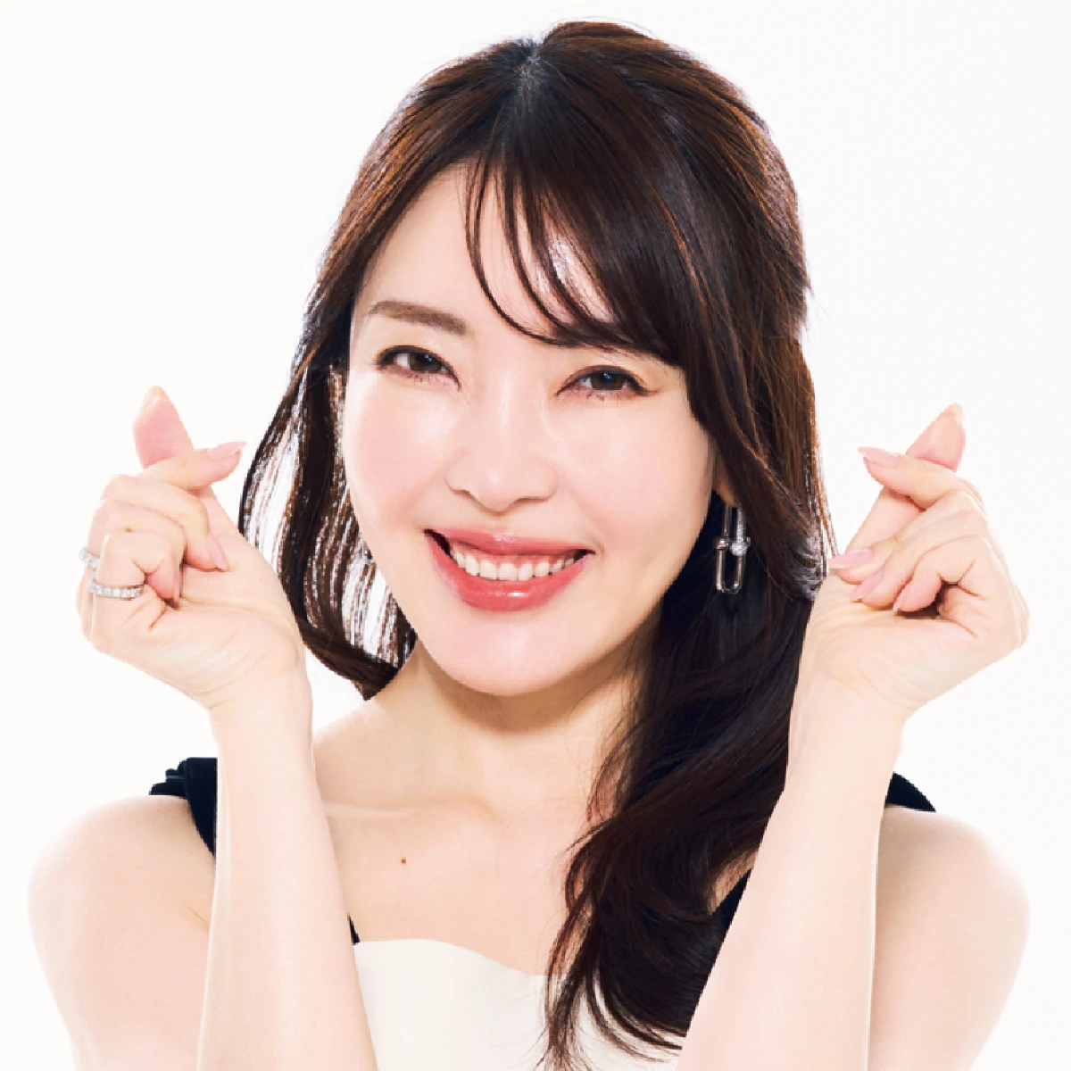 美容家 大野真理子さんの頭の中。人生最大の美容課金、最多リピート買いアイテム、写真映えのコツも紹介
