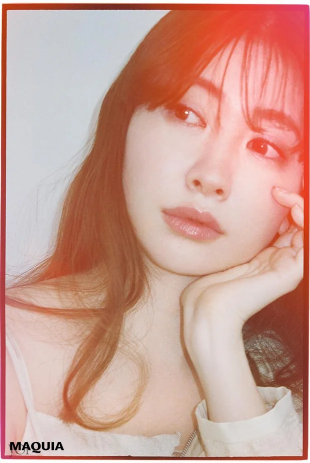 小嶋陽菜 ROSIER Her lip to AKB48　ビジネス