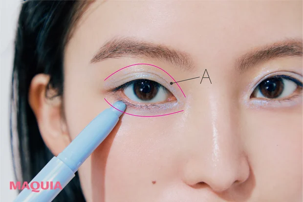 3CE アイスイッチスティック ブルーキャプチャ　塗り方　シングルアイシャドウ　ヘア＆メイク　辻村友貴恵　ブルーアイシャドウ　アイメイク　小川季奈　似合う　使い方