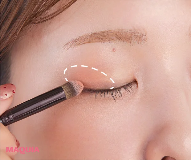 ケイト バウンシーチークシャドウ OR-1 骨格操作メイク STEP1