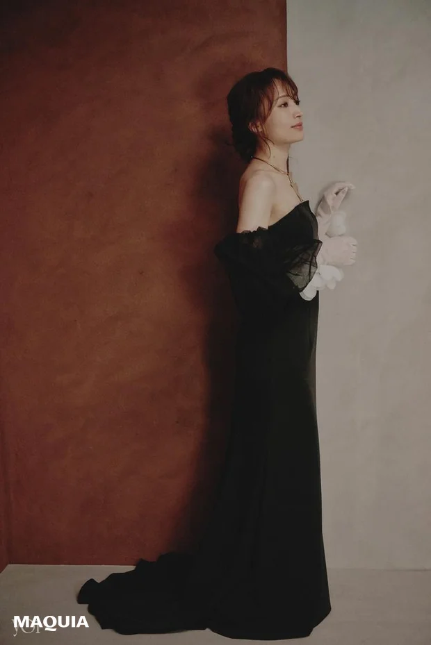 望海風斗　宝塚歌劇団　雪組　トップスター　背中