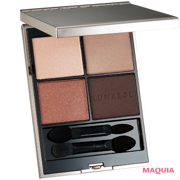 ヘア&メイク 福岡玲衣さんおすすめの2026年春ベースメイク ルナソル アイカラーレーションN 17