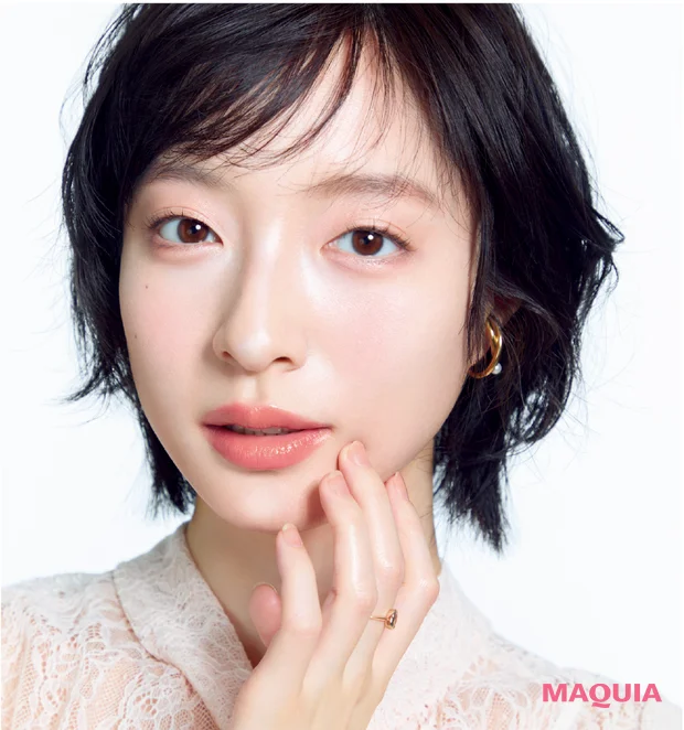 【春新作】スティックハイライトおすすめ3選！ 大胆に直塗り×スポンジでなじませるのがコツ