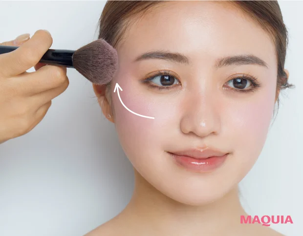 ヘア&メイク 福岡玲衣さんおすすめの2026年春ベースメイク チークの付け方