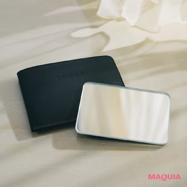 ハンドミラー THREE（スリー） ポータブル ミラー 手鏡