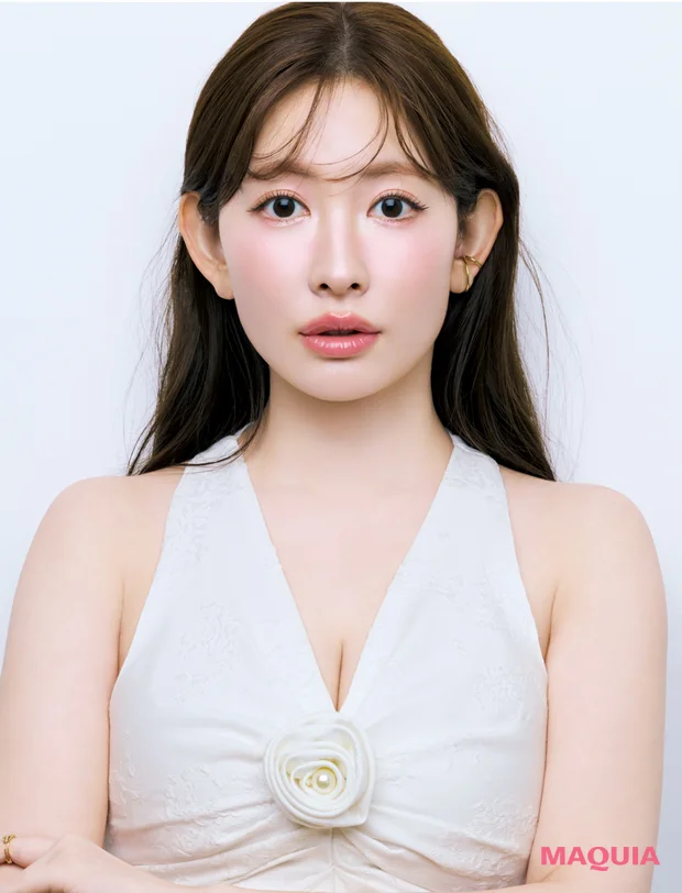 マキア6月号通常版付録 小嶋陽菜さん（こじはる）RED BOX　2