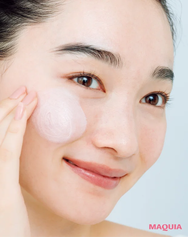 ヘア＆メイク 長井かおりさん監修 多幸感ベースメイク ピンク下地でハリ感を