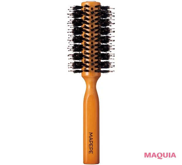 ヘアアレンジ ドライヤーを使った髪の巻き方 おすすめのアイテム　マペペ ふんわり天然毛のミックスロールブラシ