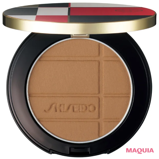 ヘア＆メイク 岡田知子さんが元宝塚歌劇団 舞空瞳さんをメイク SHISEIDO カラー+グロウ エンハンサー 08