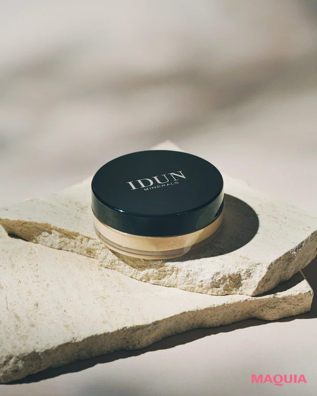 北欧コスメ　Mineral Powder Foundation