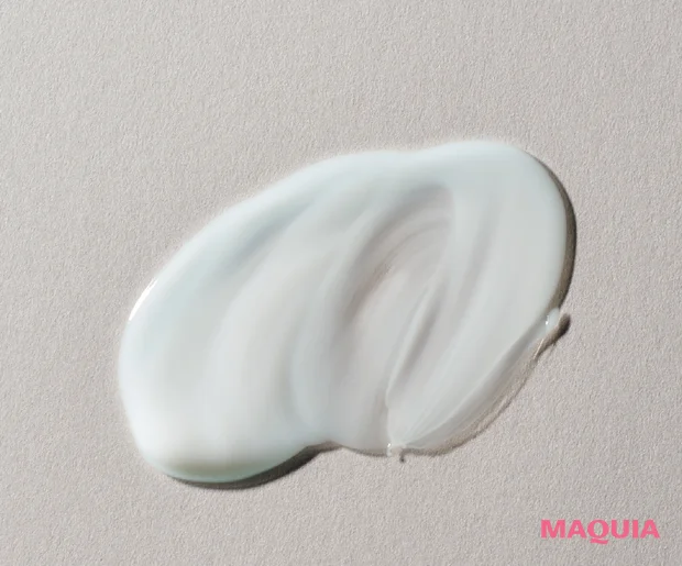 マキア ブライトニング・UVグランプリ 乳液部門 フラルネ ブライトリファイン ミルク f 塗り広げたときの状態