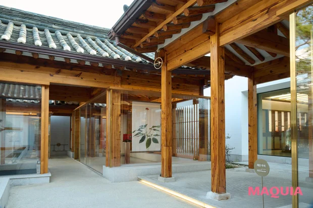 韓国　ソルファス　アモーレパシフィック　北村（プクチョン）　旗艦店　店内　