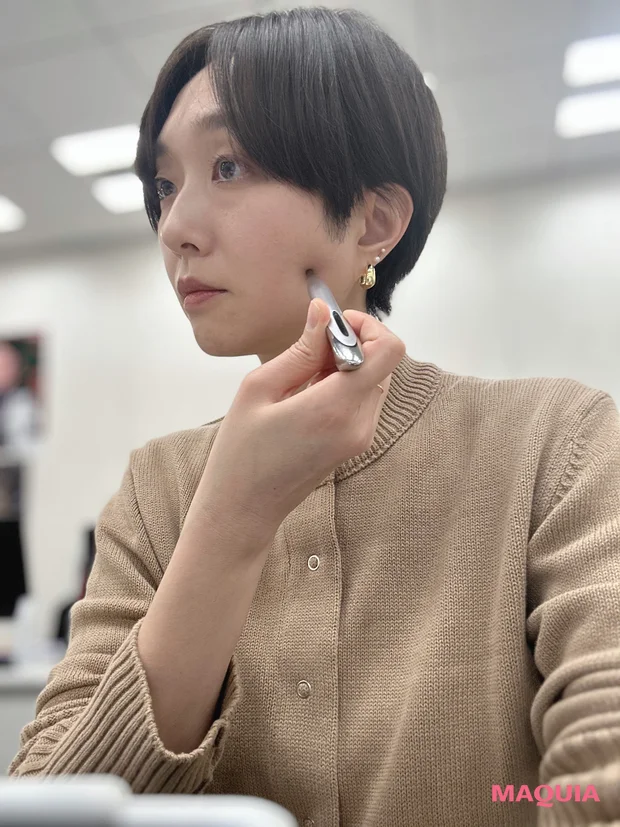 推しコス　マキアエディター　サロニア　フェイスカレントポインター　クッションスティック　HOW TO　使い方