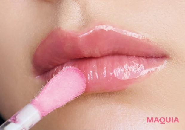 森香澄 仕事帰りでも華やかな雰囲気がほしいときのメイク直し方法 唇にたっぷりグロスを