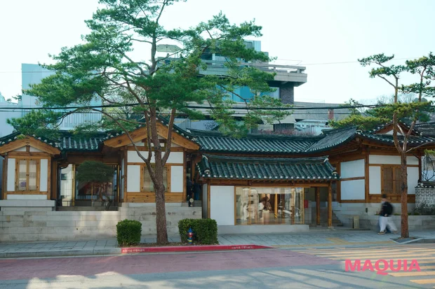 韓国　ソルファス　アモーレパシフィック　北村（プクチョン）　旗艦店　外観