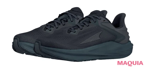 美容家 大野真理子さんがおすすめするスニーカー アルトラ トーリン8 GTX BLACK