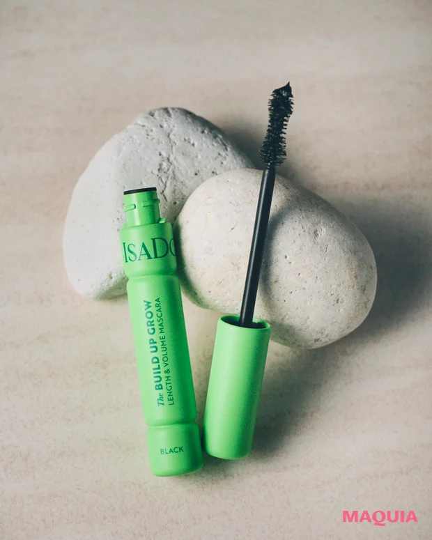 北欧コスメ　The Build Up Grow Length & Volume Mascara