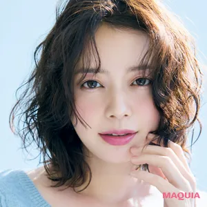 プラムカラーのリップ＆チークコスメにおすすめのメイク