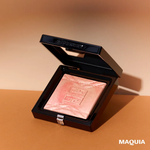 イエベ秋 チーク おすすめ ジバンシイ プリズム・リーブル・デュアルトーン・ ハイライター004