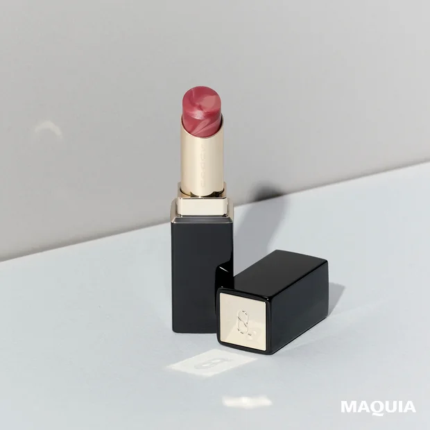 ブルベ冬 リップ おすすめ SUQQU モイスチャー グレイズ リップスティック 113