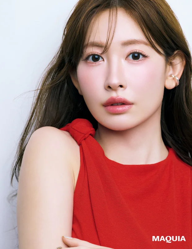 マキア6月号通常版付録 小嶋陽菜さん（こじはる）RED BOX