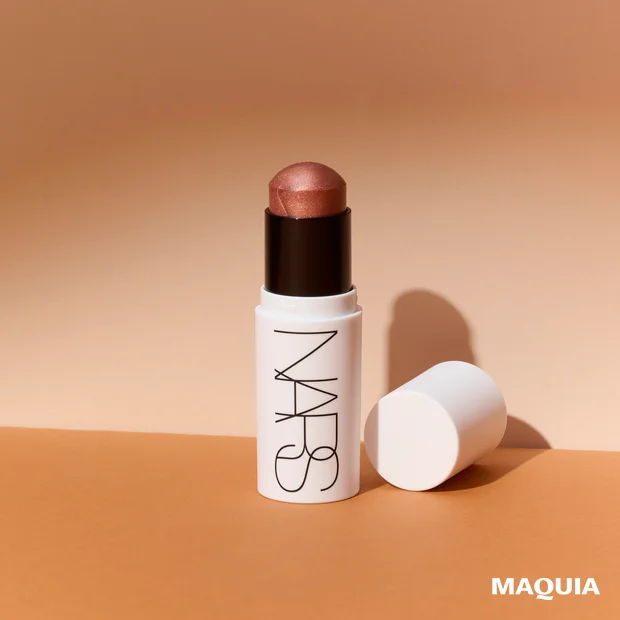 イエベ秋 チーク おすすめ NARS ライトリフレクティング ルミナイジングスティック TOTAL ECLIPSE