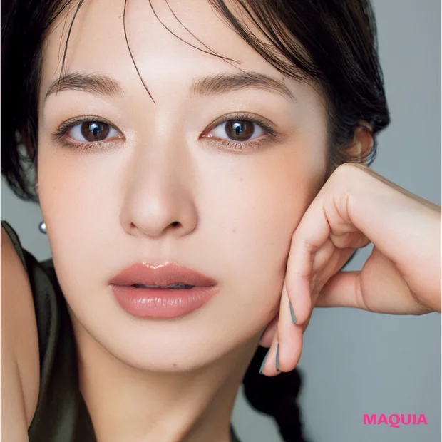 【長井かおりさん完全監修】小顔見せには断然パウダリーファンデ！ 薄づきでスリムな印象に