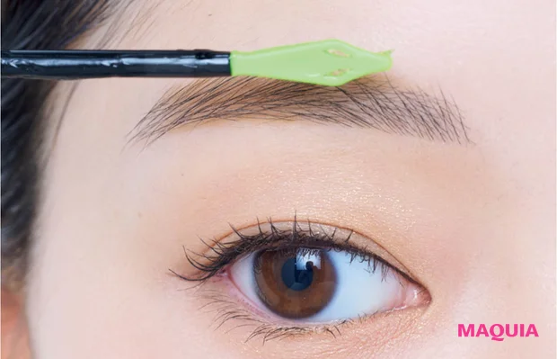 笹本恭平 忘れ眉 メイク クリアマスカラ M・A・C プロ ロックド ブロウ ジェル