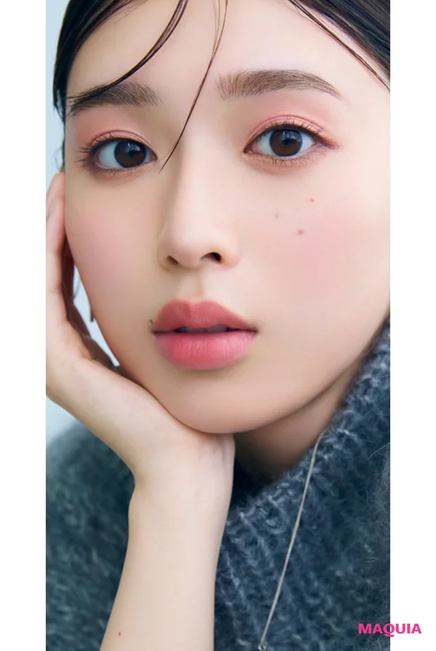 白石聖　秋メイク　2025 ピンクメイク　ワントーンメイク