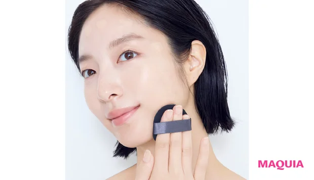 黄ぐすみにおすすめのファンデーションの使い方 額や鼻まわりに塗布