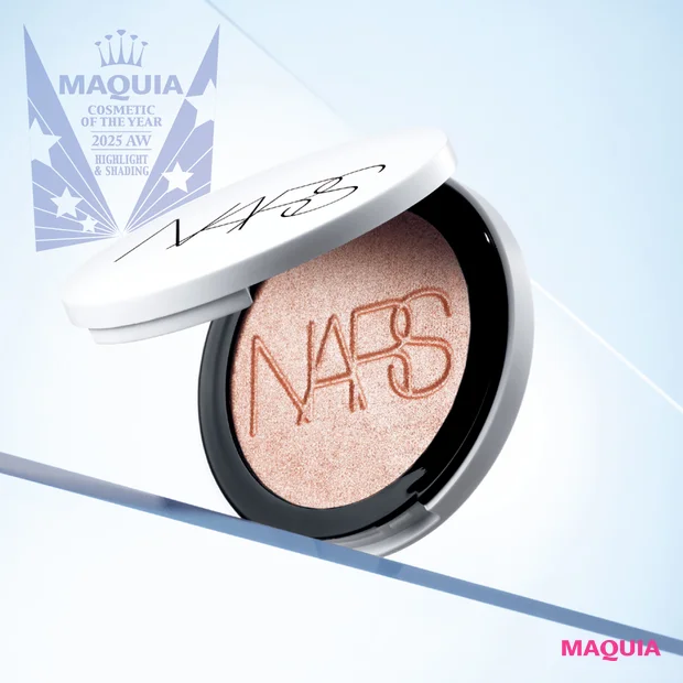 マキア ベストコスメ2025下半期 ハイライト&シェーディング部門 1位 NARS ライトリフレクティング ルミナイジングパウダー 03960