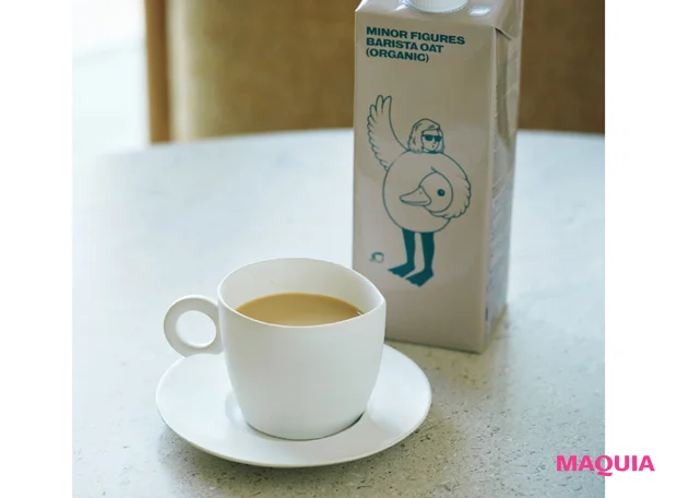 【12:00】オーツミルク入りのコーヒーで仕事モードに切り替える