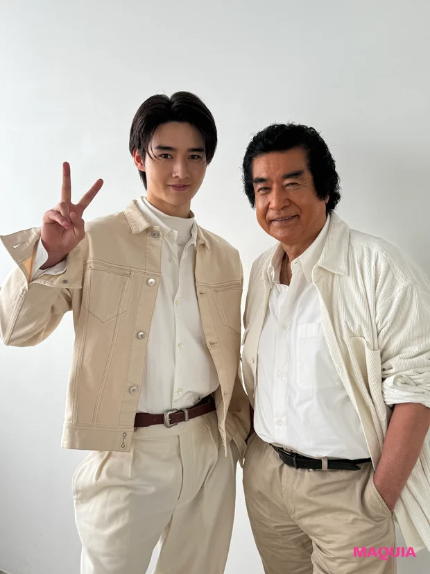 藤岡弘、　藤岡真威人　引きアングル