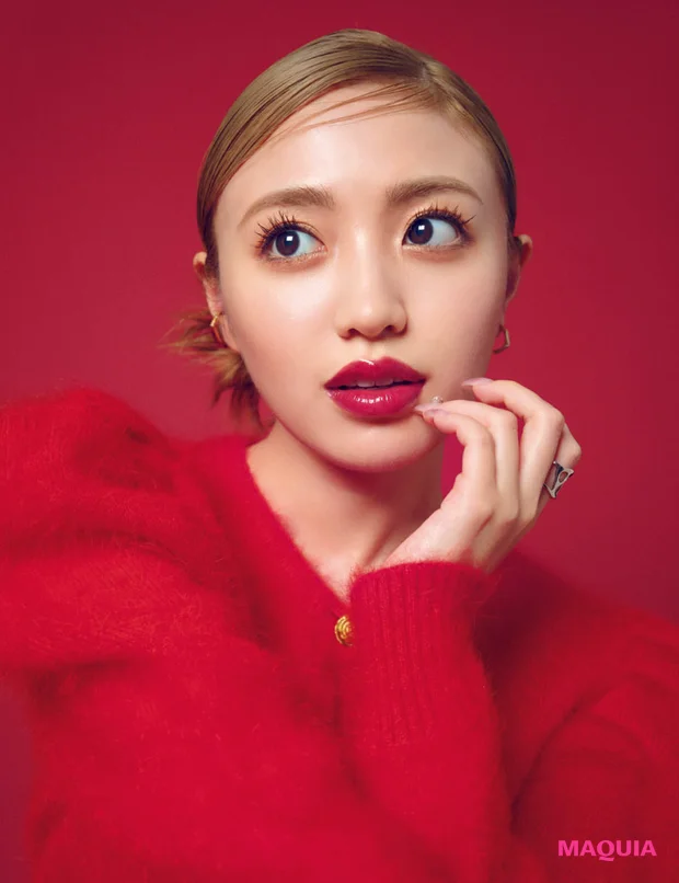 クリスマスコフレ 2025 岡田知子さんセレクトのコフレを使ったメイク