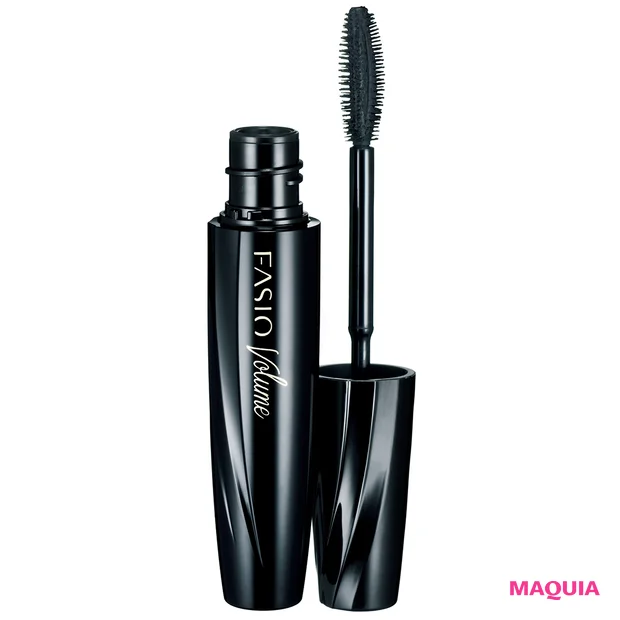 ファシオ パワフルカール マスカラ EX(ボリューム)BK001 ¥1200/コーセーコスメニエンス
