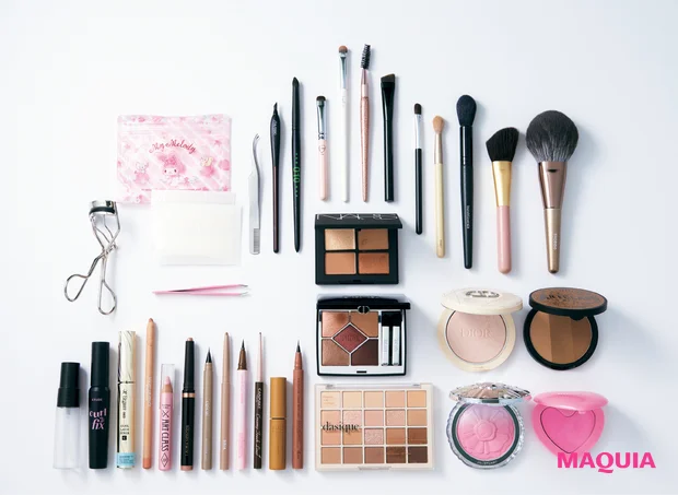 守屋麗奈 櫻坂46 ポーチの中身 マキア コスメ ブラシ