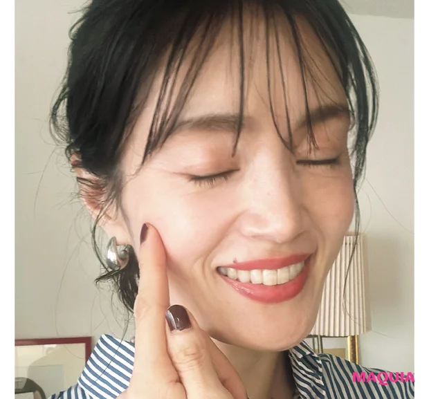 2月21日(土)発売 エリクシール ブライトニング ローション しっとりタイプ ca 同 エマルジョン しっとりタイプ ca 使用感