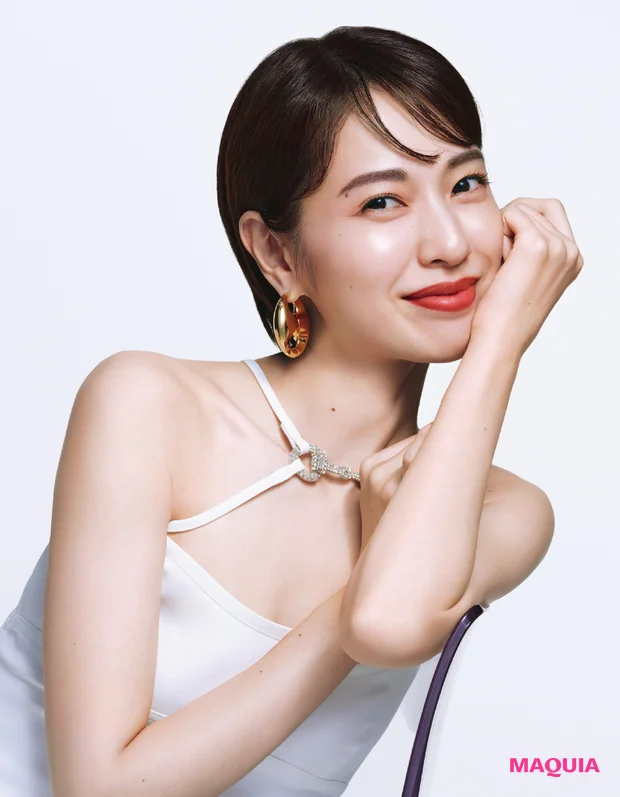 【戸田恵梨香さん】ショートヘアになって変わったこと。毎日のヨガと逆立ちが習慣に