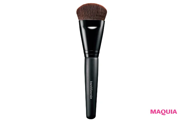 リュクス パフォーマンス ブラシ ¥4290/ベアミネラル