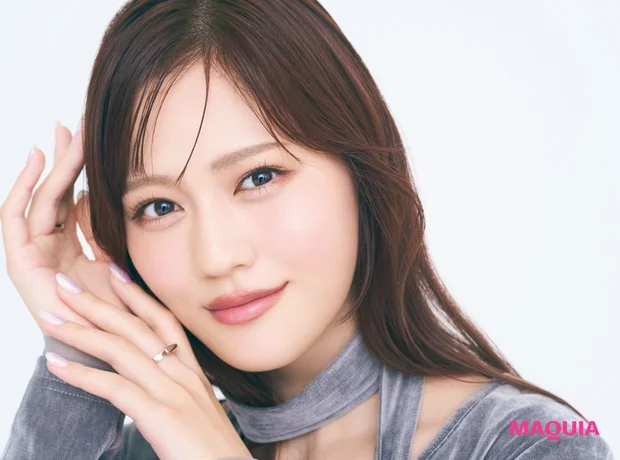 =LOVE 髙松 瞳さんおすすめの2026年春新作アイパレット ジルスチュアート ドレスドブルームアイズ 02　カフェに行く日のメイク