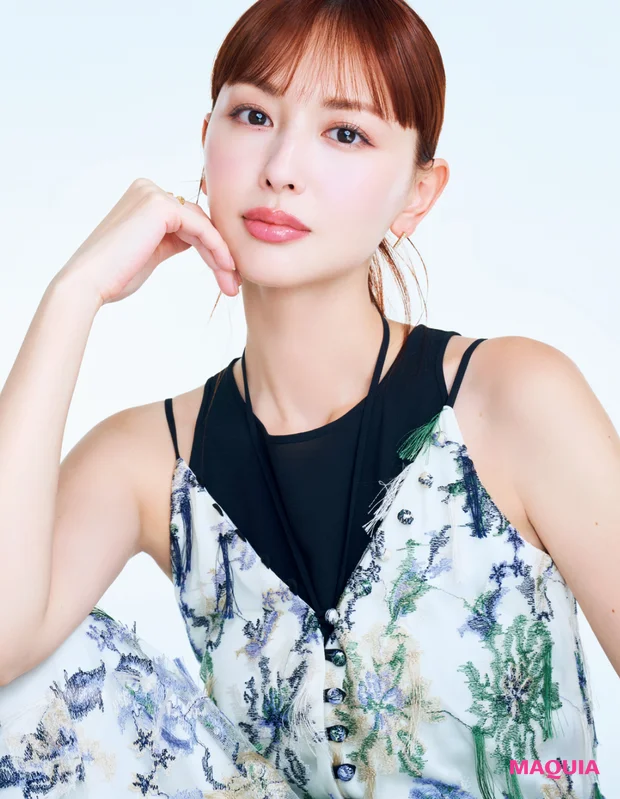 マキア ベストコスメ2025下半期 パーツケア部門 1位 SUQQU　グロウイング バーム 鈴木えみ