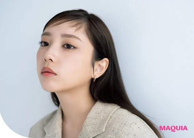 リップ以外は思い切ってカラーレスに