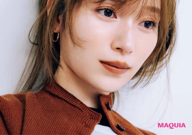 櫻坂46 守屋麗奈 おすすめブラウンリップ RMK ベルベットシーン リップカラー 08を使ったメイク