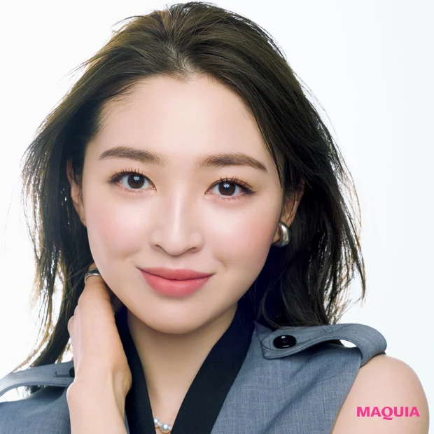 「幼い丸み頬」タイプのチークの入れ方HOW TO！ おすすめコスメ＆ブラシも紹介