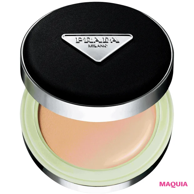 鈴木えみ ベースメイク AI肌 プラダ メッシュ クッション LC5