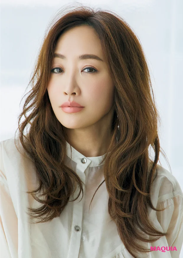 マキア　神崎恵　メイク　ファッション　ヘア　ベージュ　3