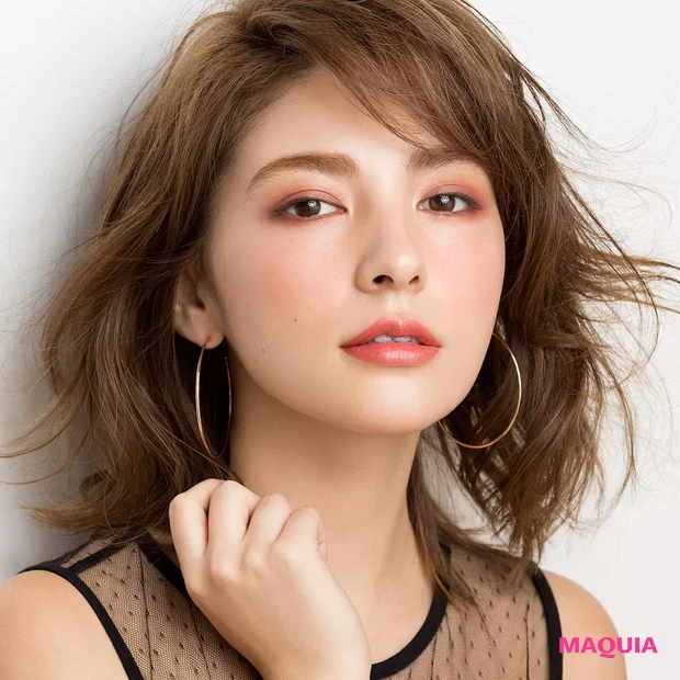 【Sexy】大人の色気を忍ばせるには赤×リキッドチークが正解!