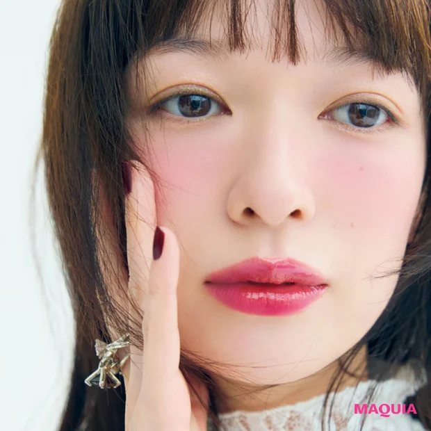 【2026年春のベリーレッドメイク】多幸感を表現する”新しい赤”の使い方をご紹介!