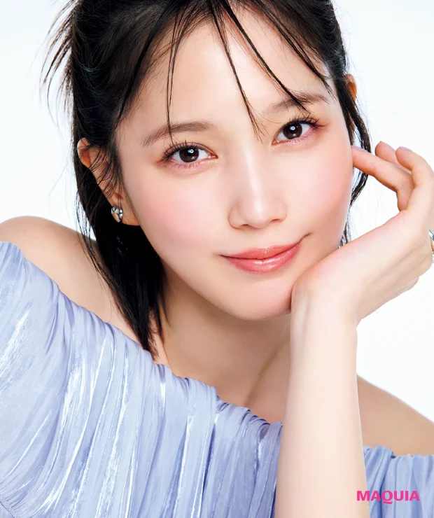 本田 翼さんが今頼りにするのは、ハリ・弾力系スキンケア。愛用5品をたっぷりレコメンド